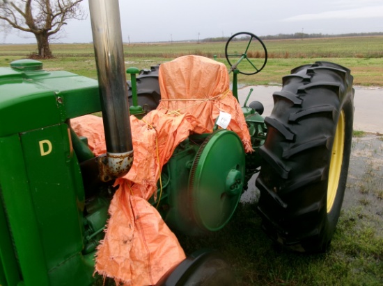 John Deere model D Tractor w/rubber tires