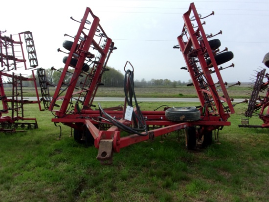 Kongskilde SBC apx 28' S-Tine Cultivator
