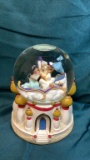 MAGIC CARPET RIDE-ALADDIN SNOW GLOBE