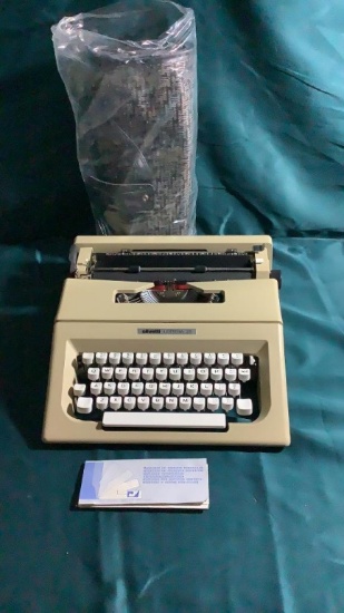 OLIVETTI TYPEWRITTER
