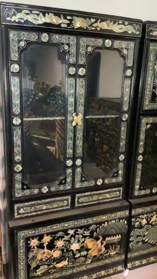 ASIAN BLACK LACQUER PEARL CURIO