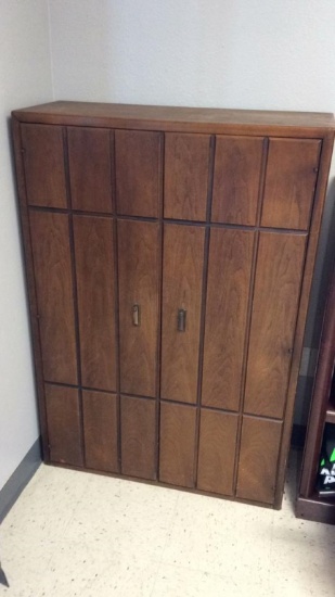 MID CENTURY BOOKCASE