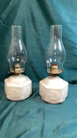 ANTIQUE FARMS OIL LAMP PAIR
