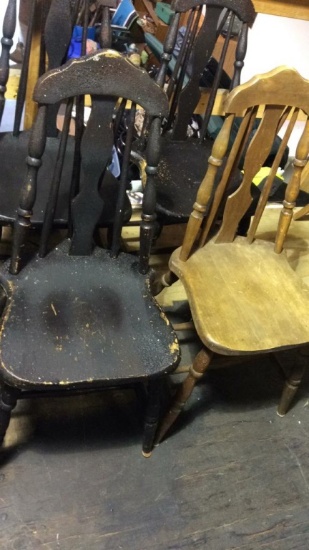 FOUR PETITE WOODEN CHAIRS