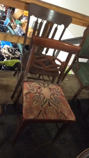 PAIR OF VINTAGE CHAIRS