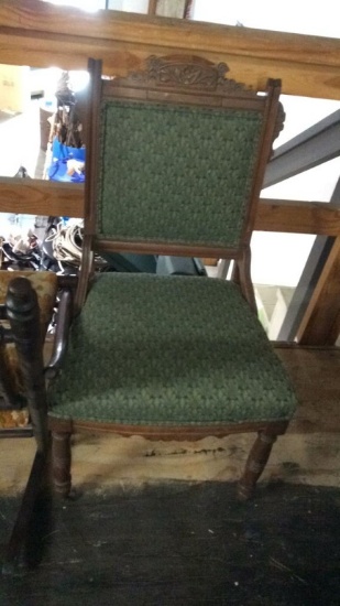 OLIVIE UPHOLSTERED VICTORIAN STYLE CHAIR