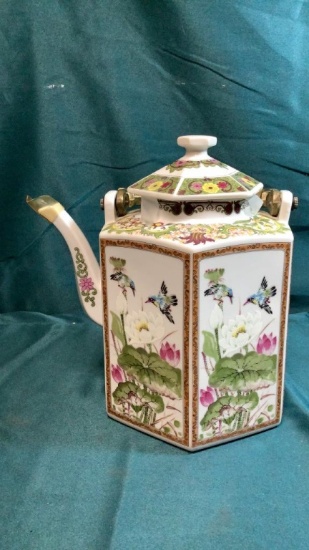 TEA POT