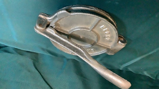 CAST TORTILLA PRESS