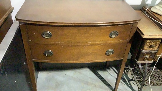 TOMLINSON HIGH POINT ANTIQUE DRESSER