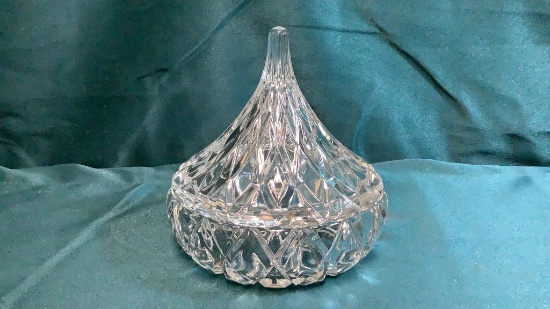 TEARDROP CRYSTAL CANDY DISH