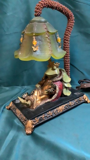 FROG PRINCE LAMP
