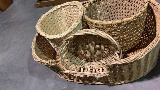 BASKET LOT
