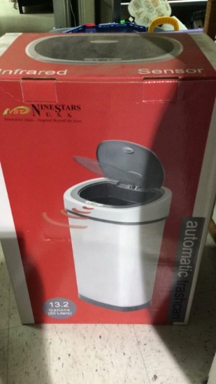 NEW AUTOMATIC TRASH CAN