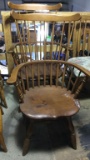 VINTAGE WINDSOR FARMHOUSE STYLE CHAIRS