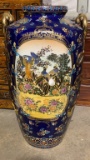 LARGE PORCELAIN FLOOR VASE