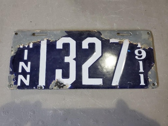 1911 Minnesota Porcelain License Plate