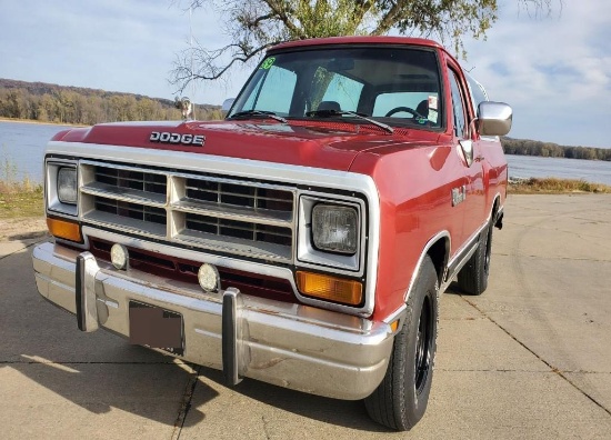 1989 Dodge Ram Charger AD 100