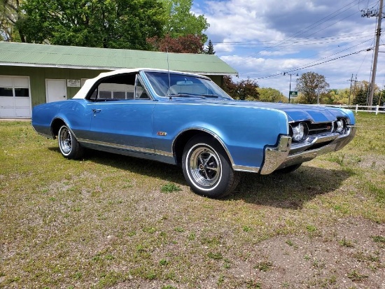 1967 Oldsmobile 442 Convertible