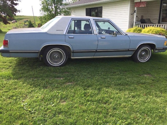 1988 Mercury Grand Marquis - SELLING NO RESERVE!!!