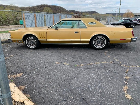 1977 Lincoln Continental Mark V