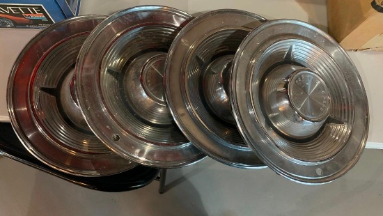 Pontiac Hubcaps - SELLING NO RESERVE