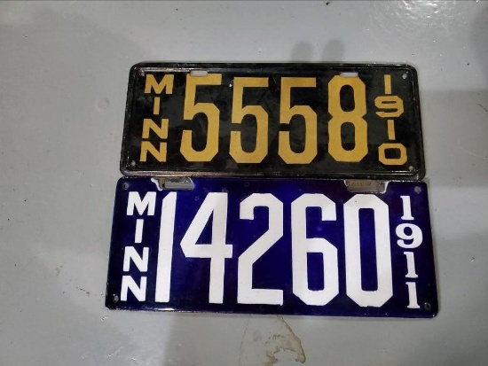 1910 & 1911 Minnesota License Plate - SELLING NO RESERVE