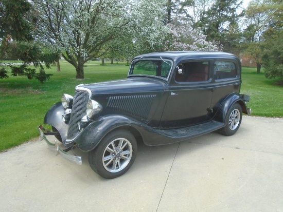 1934 Ford Sedan