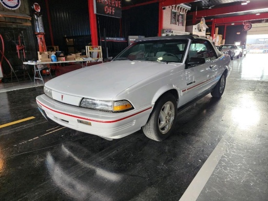 1994 Pontiac Sunbird Convertible