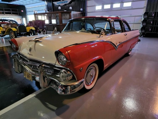 1955 Ford Crown Victoria