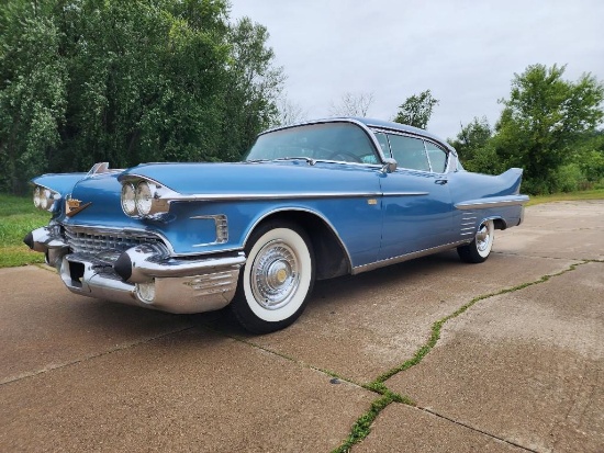 1958 Cadillac Series 62 Coupe DeVille