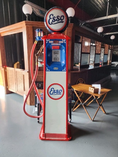 Esso Gas Pump - SELLING NO RESERVE