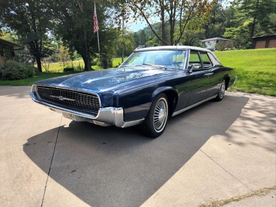 1967 Ford Thunderbird