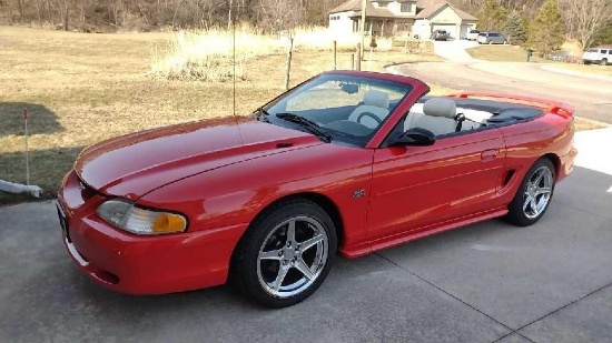 1995 Ford Mustang GT Convertible