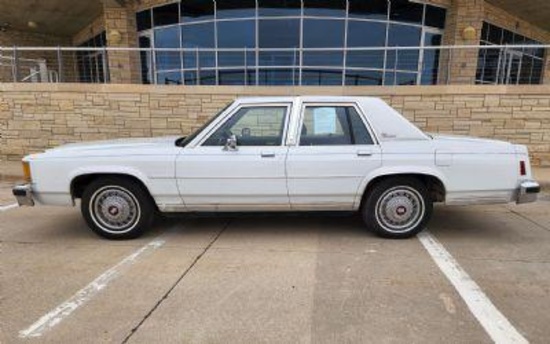1987 Ford Crown Victoria