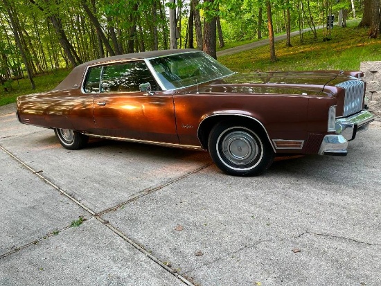 1977 Chrysler New Yorker Brougham