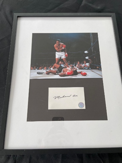Muhammad Ali original signature. Custom matted and framed. 16x20 inches- SELLING NO RESERVE!
