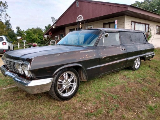 1963 Chevrolet Biscayne Station Wagon