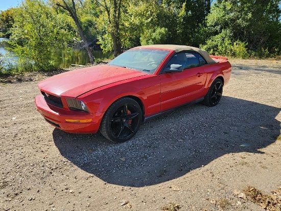 2006 Ford Mustang Convertible - SELLING NO RESERVE!