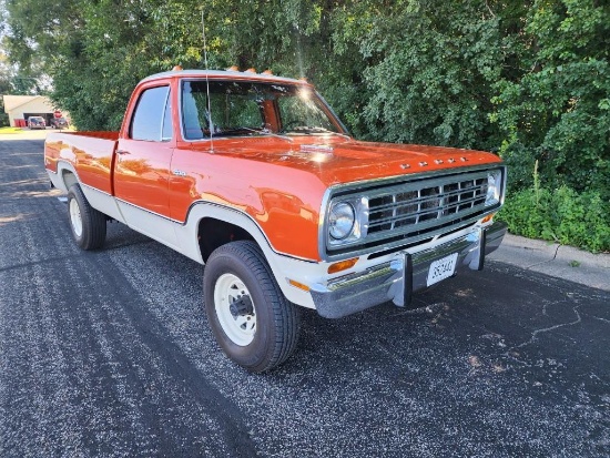 1973 Dodge D200 Pickup
