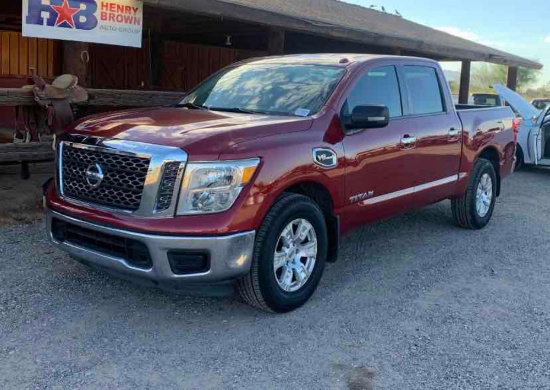 2017 Nissan Titan Pickup Truck