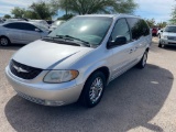 2001 Chrysler Town & Country Van