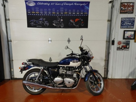 2010 Triumph Bonneville America Motorcycle