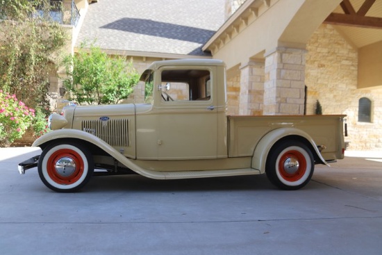 1934 Ford Model 46 Custom