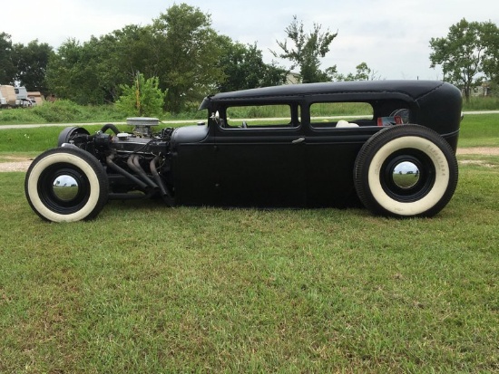 1930 Ford Model A Tudor Hot Rod