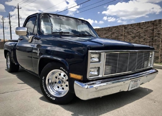 1986  Chevrolet C10 Custom Deluxe