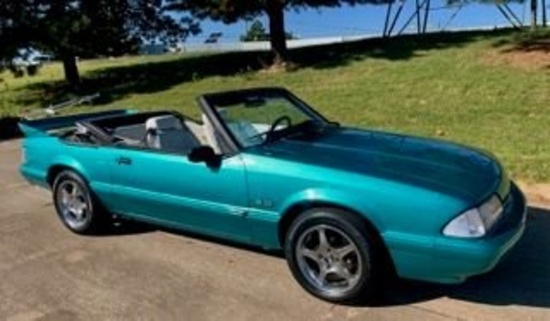 1992 Ford Mustang