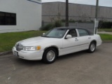 2001 Lincoln Town Car Executive