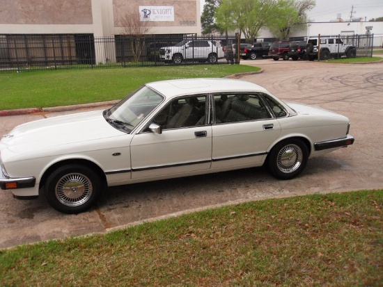 1993 Jaguar XJ6