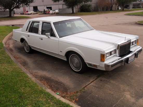 1989 Lincoln Town Car