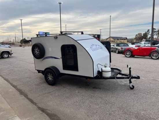 2022 UKanCamp 5010 Mini Camper
